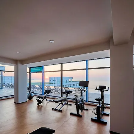 Apartment Bliss In Infinity Parking *